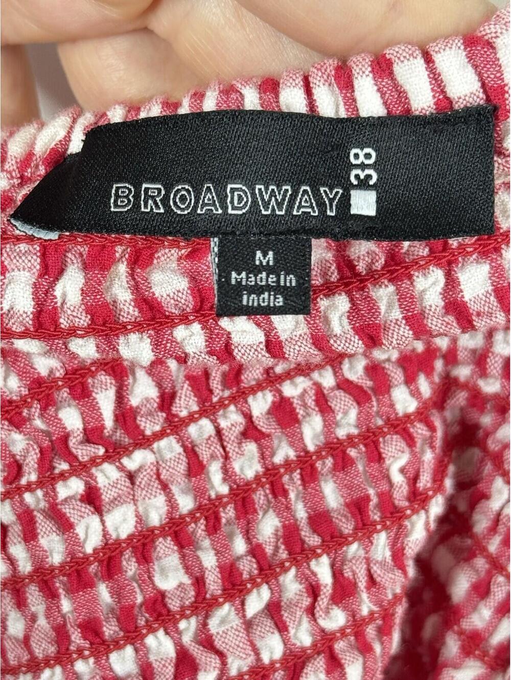 Broadway 38 Gingham Smocked Crop Top M Pink White Check Ruffle Strap Cottagecore - Picture 3 of 9